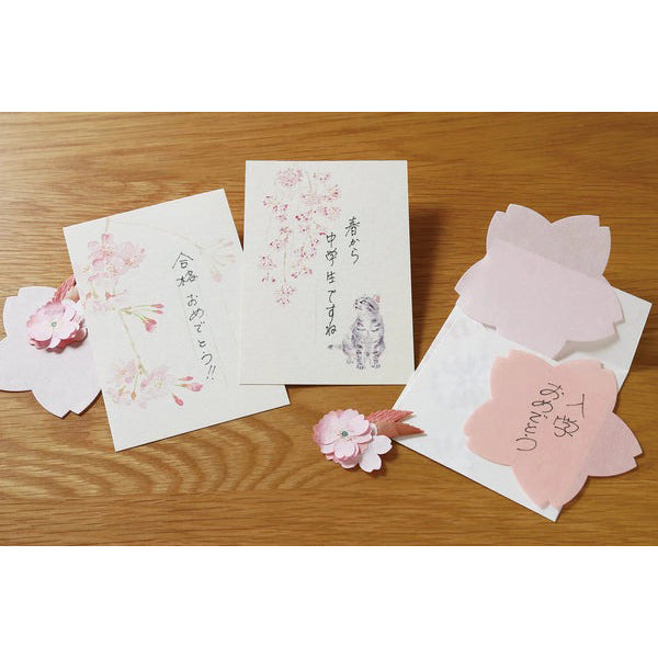 卒業・入学祝いに 桜の寄せ書きやメッセージカード