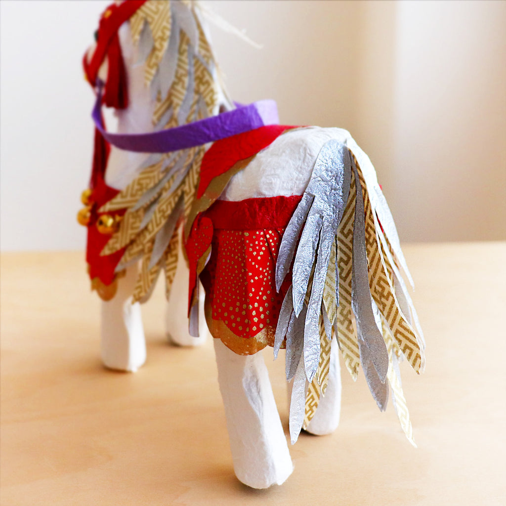 干支　置飾り　吉祥午　後ろ姿