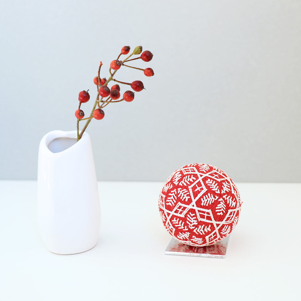 temari-手毬-　赤×白　使用イメージ