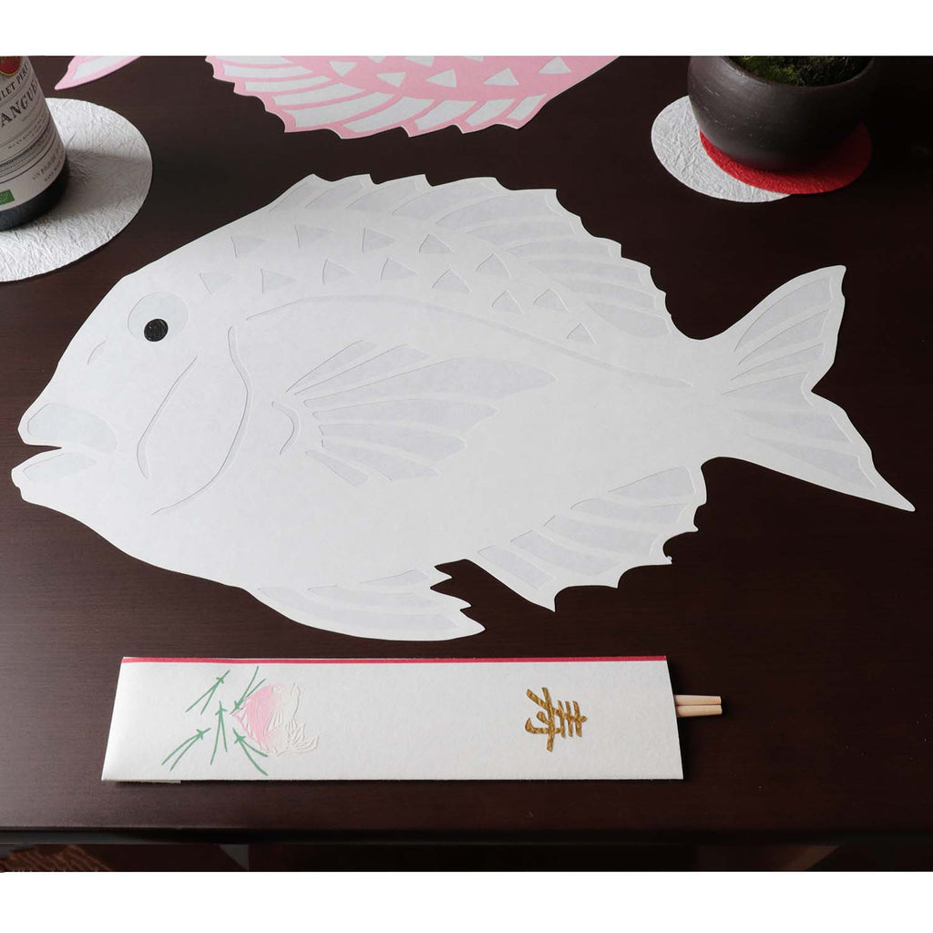 切り絵 ランチョン 祝い鯛 白 テーブルセッティング１